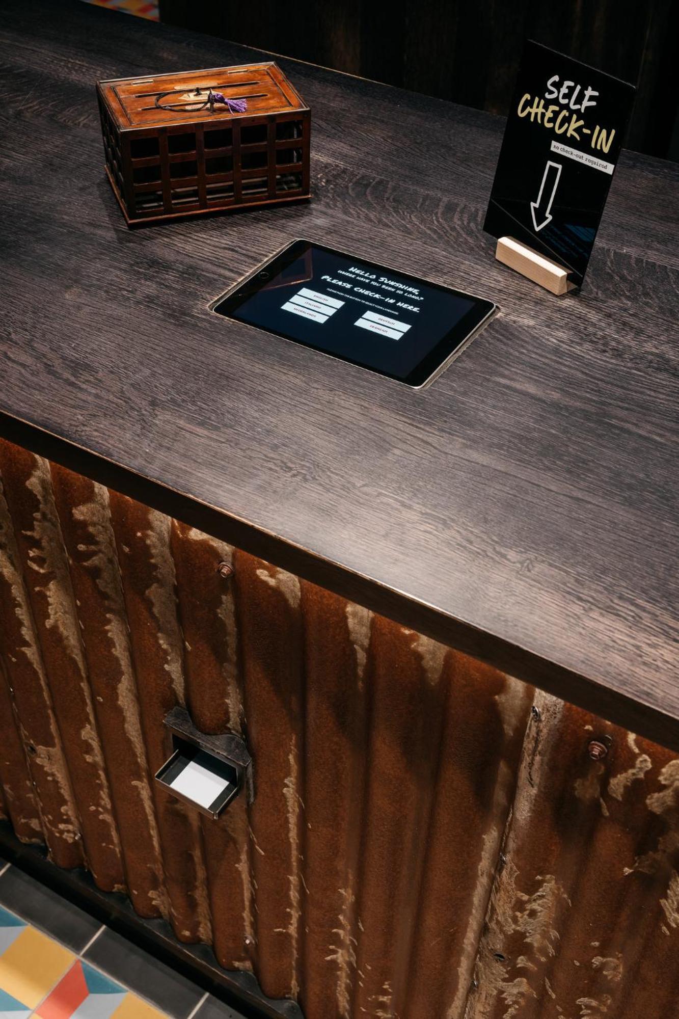 Ruby Zoe Hotel ロンドン エクステリア 写真